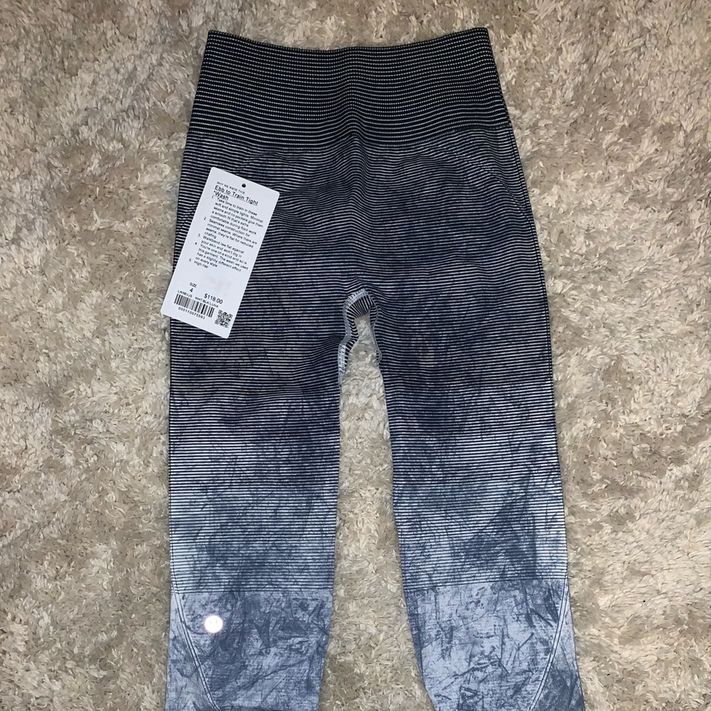 NWT Lululemon Ebb to Train Tights Sz 4
